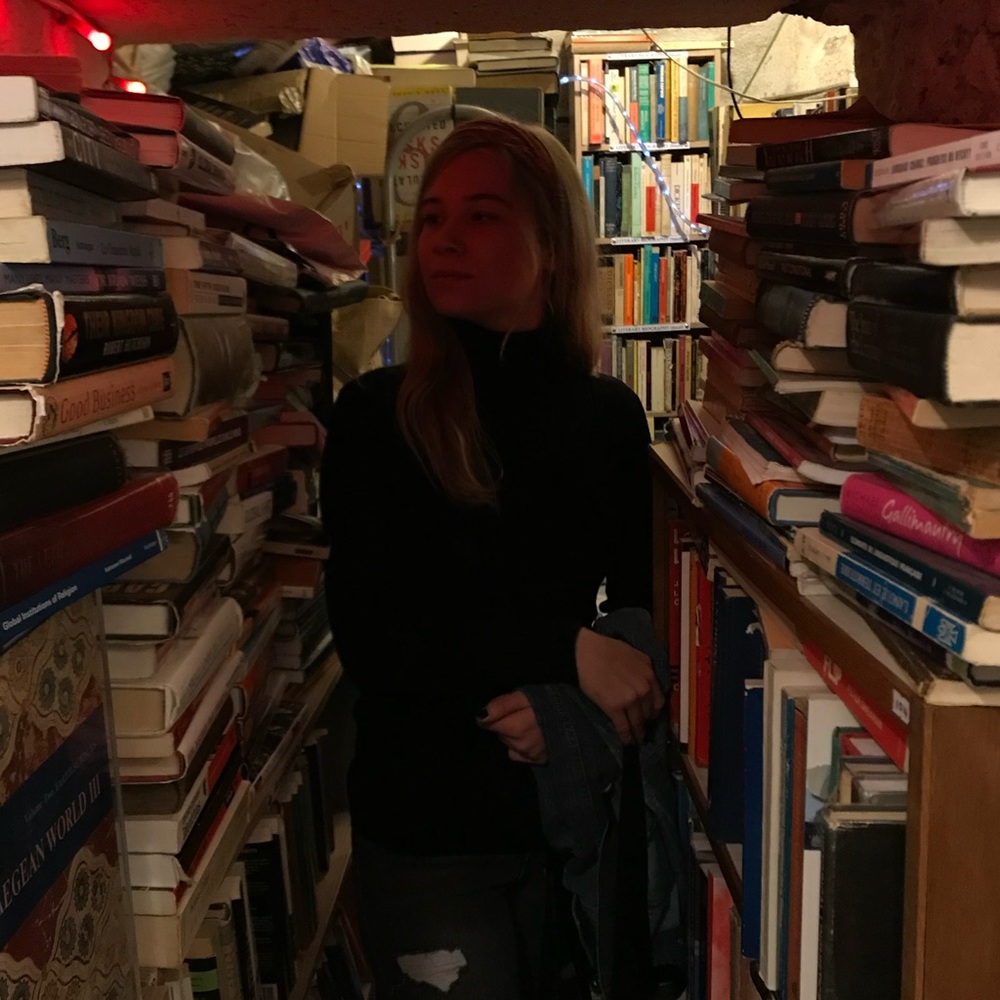 Meet your Posher, Abbey